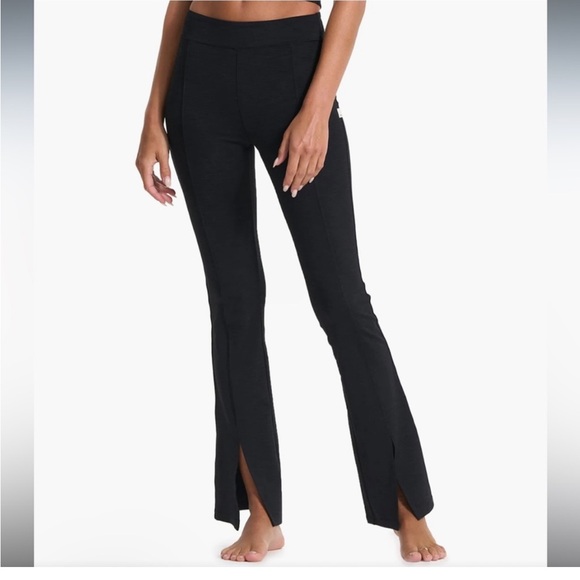 Vuori Lux Rib Split Bootcut pants size medium black - Picture 1 of 9